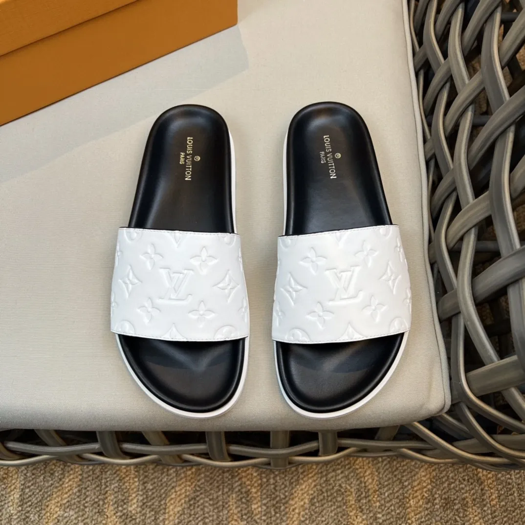 Louis Vuitton papucs
